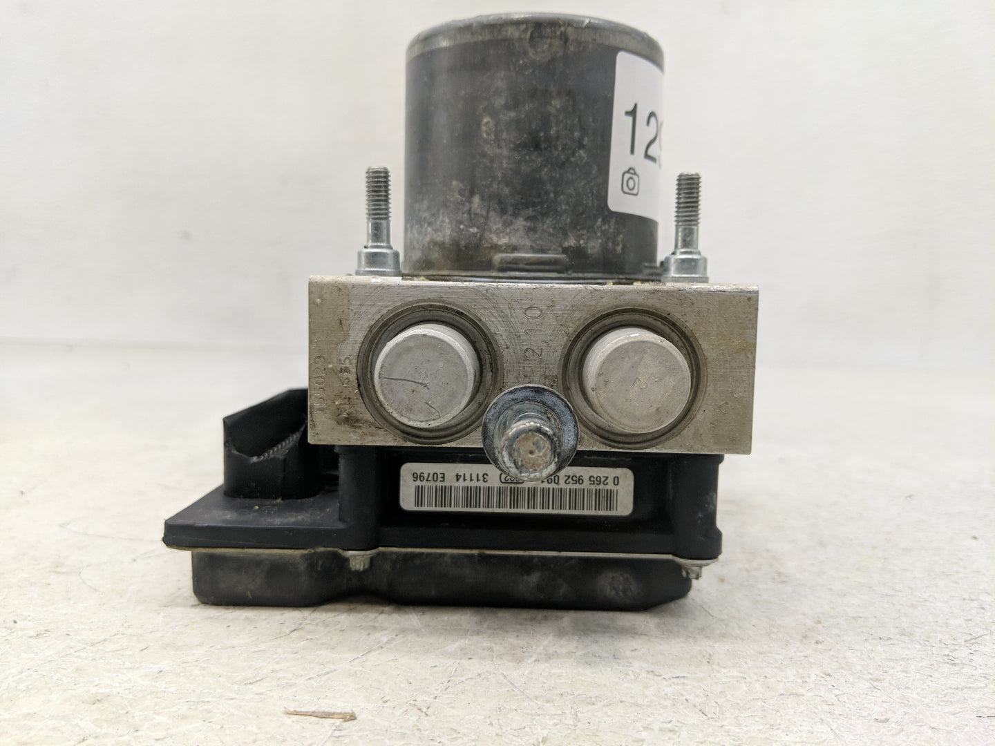 2009-2014 Chevrolet Suburban 1500 ABS Pump Control Module Replacement P/N:0 265 952 091 Fits Fits 2009 2010 2011 2012 2013 2