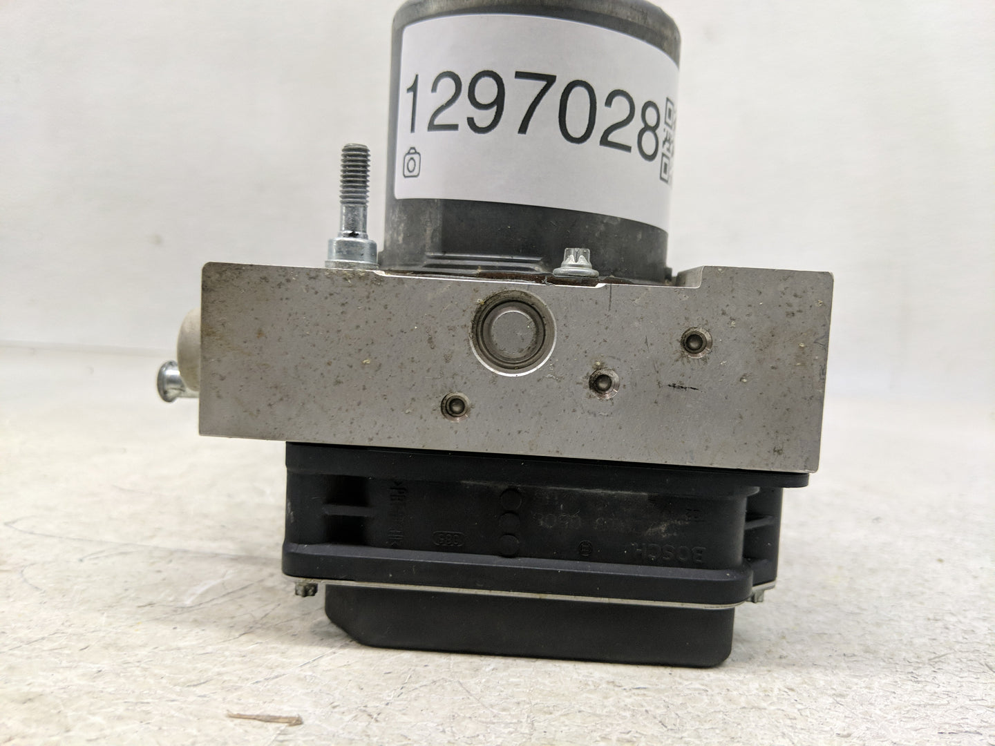 2009-2014 Chevrolet Suburban 1500 ABS Pump Control Module Replacement P/N:0 265 952 091 Fits Fits 2009 2010 2011 2012 2013 2