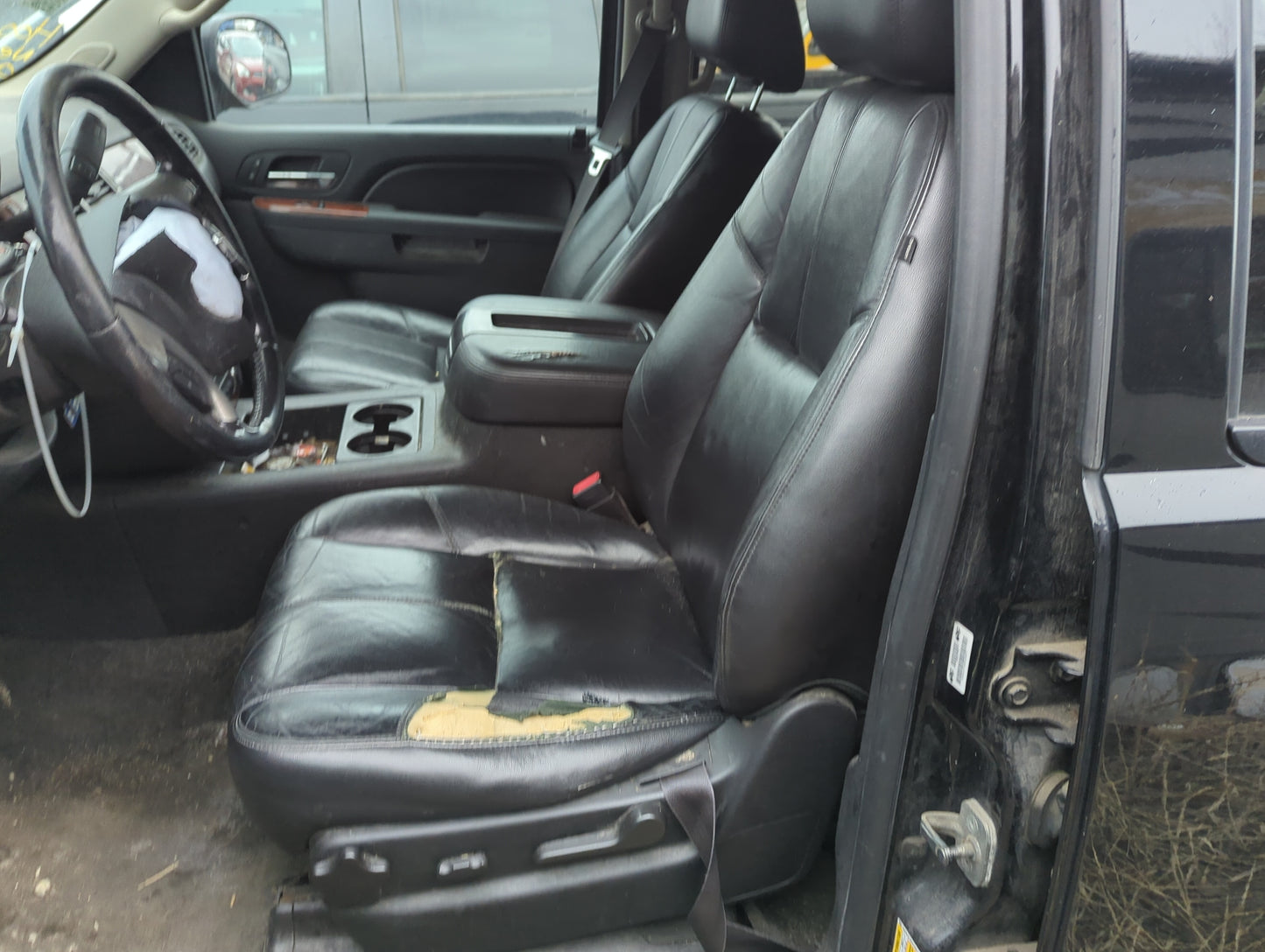 2012-2014 Chevrolet Suburban 1500 Driver Front Seat Oem - Oemusedautoparts1.com