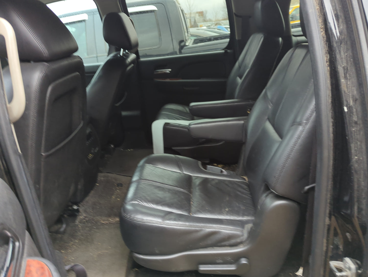 2014 Chevrolet Suburban 1500 Rear Seat Oem - Oemusedautoparts1.com