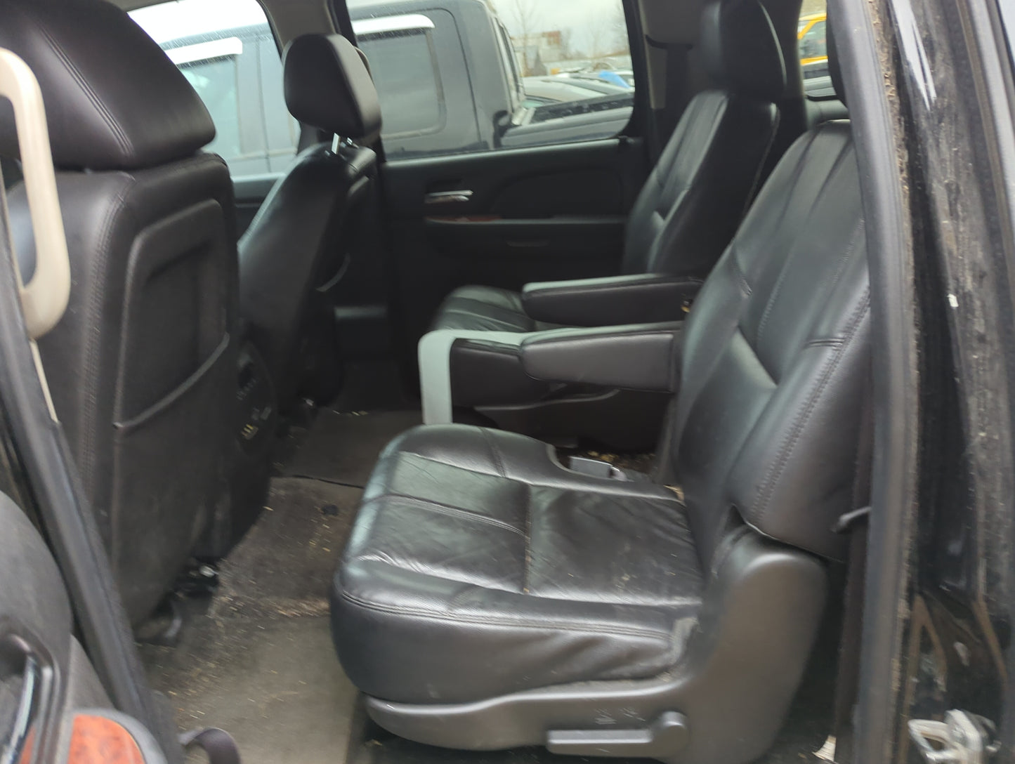 2014 Chevrolet Suburban 1500 Rear Seat Oem - Oemusedautoparts1.com