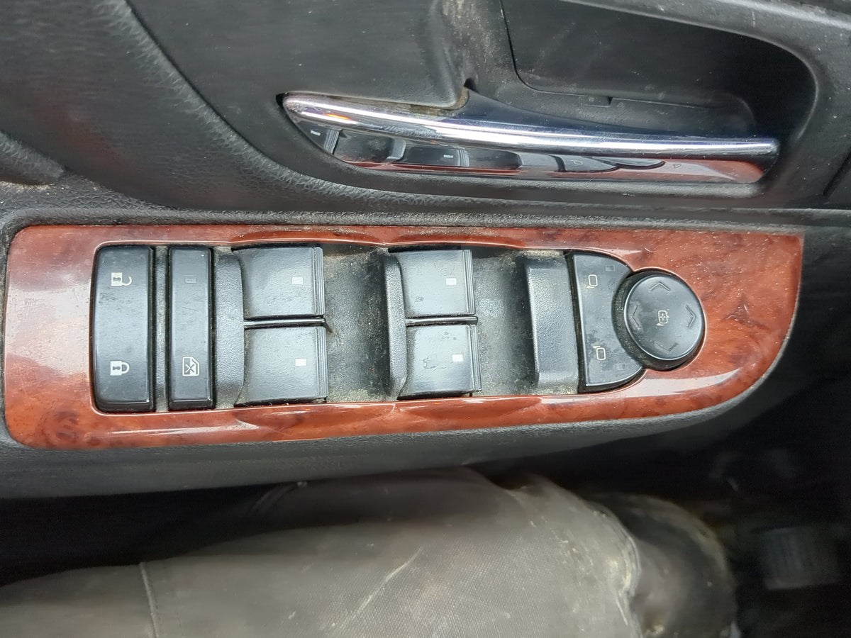 2014 Chevrolet Suburban 1500 Master Power Window Switch Replacement Driver Side Left Fits OEM Used Auto Parts - Oemusedautop