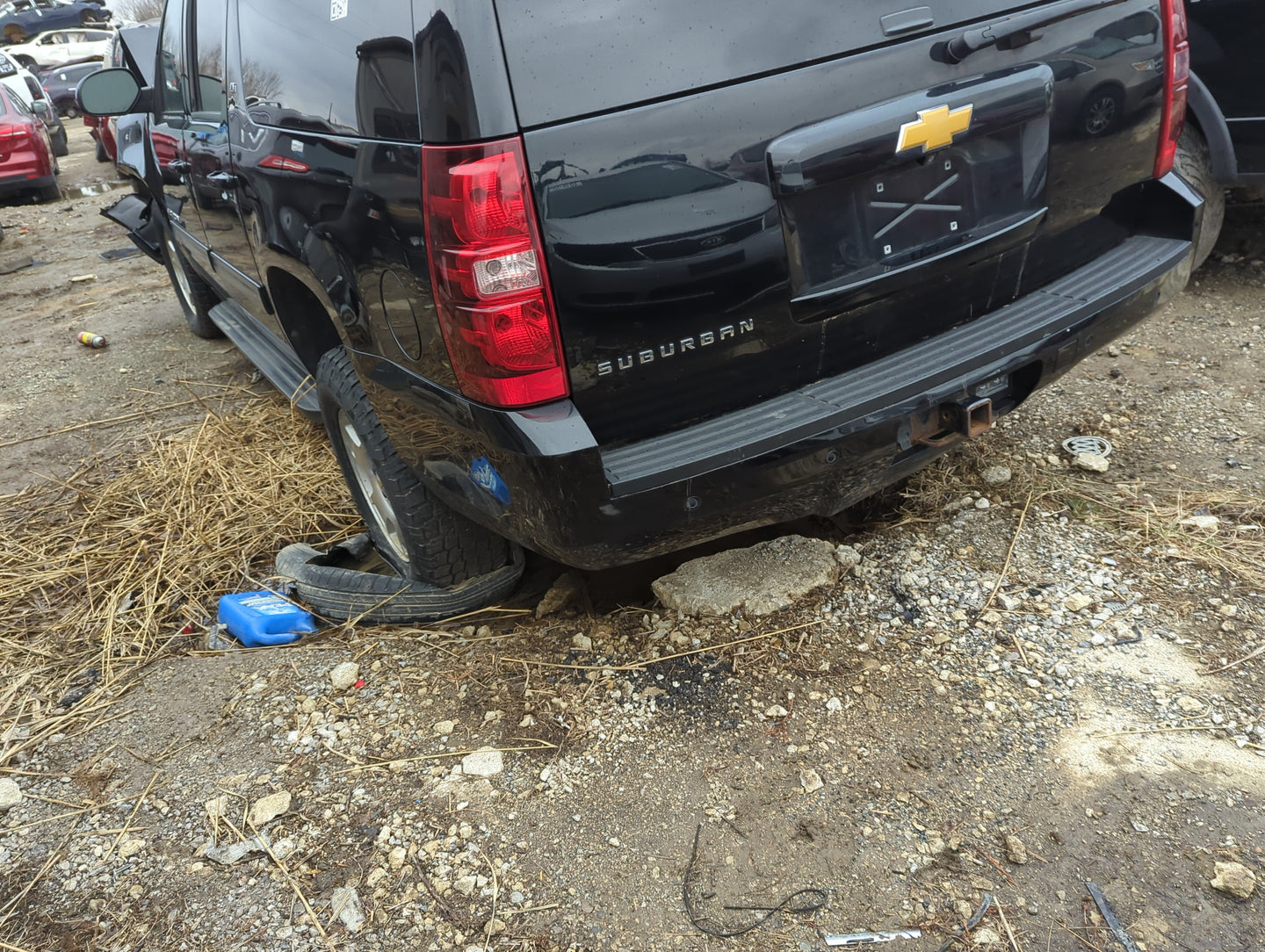 2007-2014 Chevrolet Suburban 1500 Rear Bumper Assembly Oem - Oemusedautoparts1.com