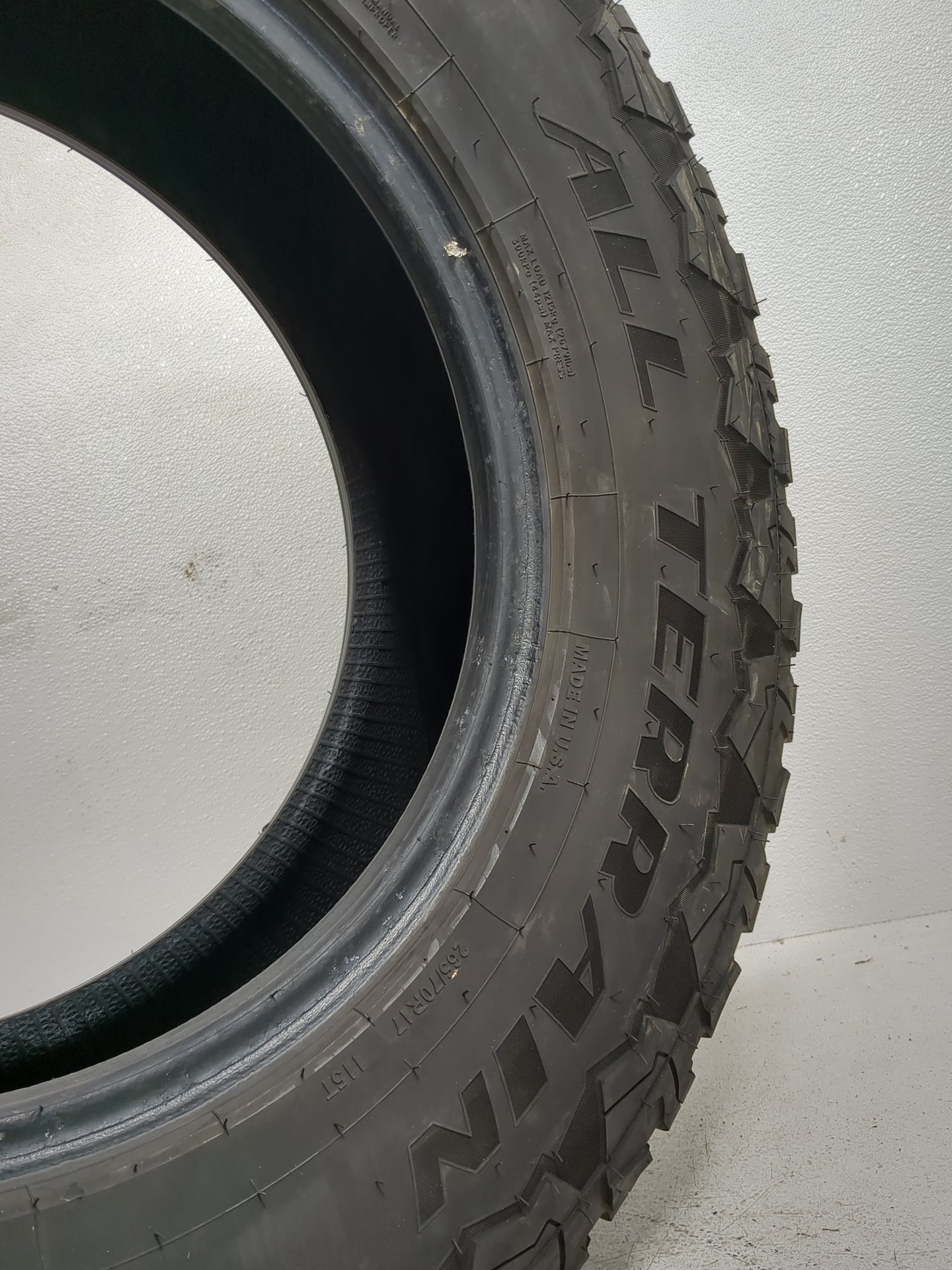 Used Tire 265/70R17 ROCKY MOUNTAIN ALL TERRAIN 115T - Tread Depth 8/32 - Oemusedautoparts1.com