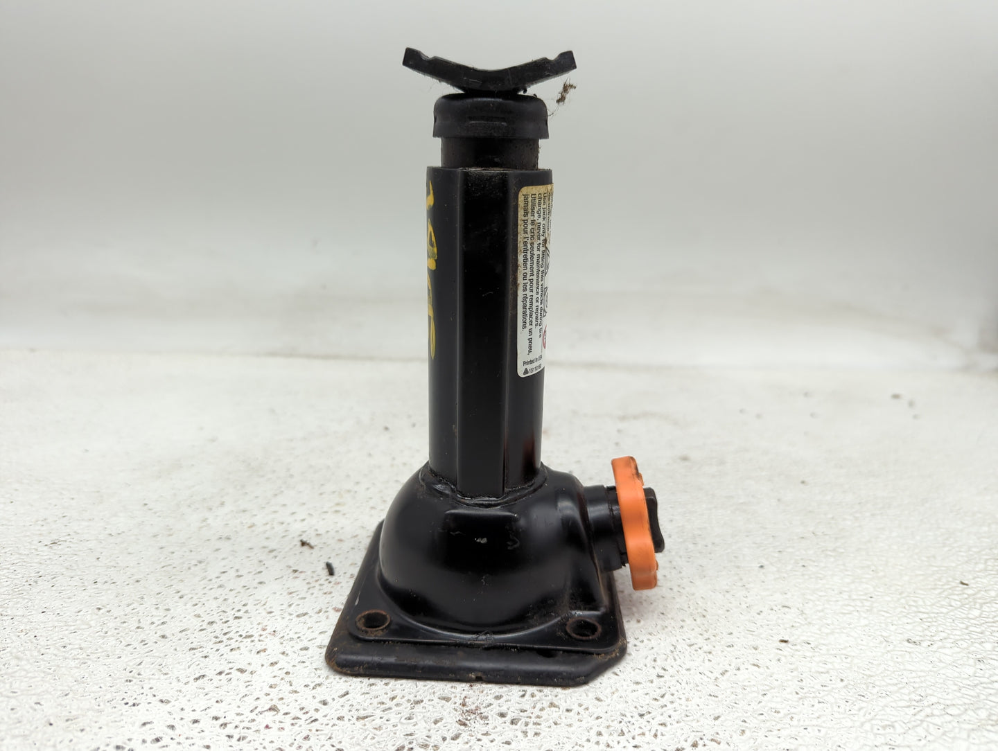 2014 Chevrolet Suburban 1500 Spare Scissor Car Jack 1415614 - Oemusedautoparts1.com