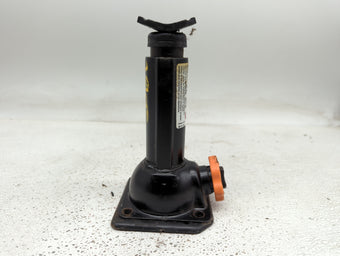 compare product 2014 Chevrolet Suburban 1500 Spare Scissor Car Jack 1415614