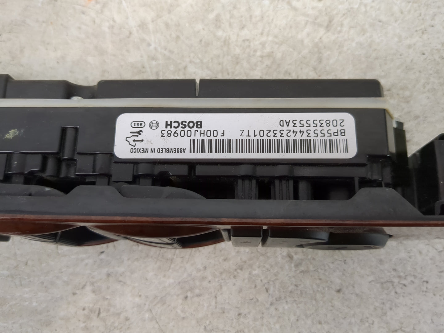 2014 Chevrolet Suburban 1500 Master Power Window Switch Replacement Driver Side Left P/N:20835553AD Fits OEM Used Auto Parts