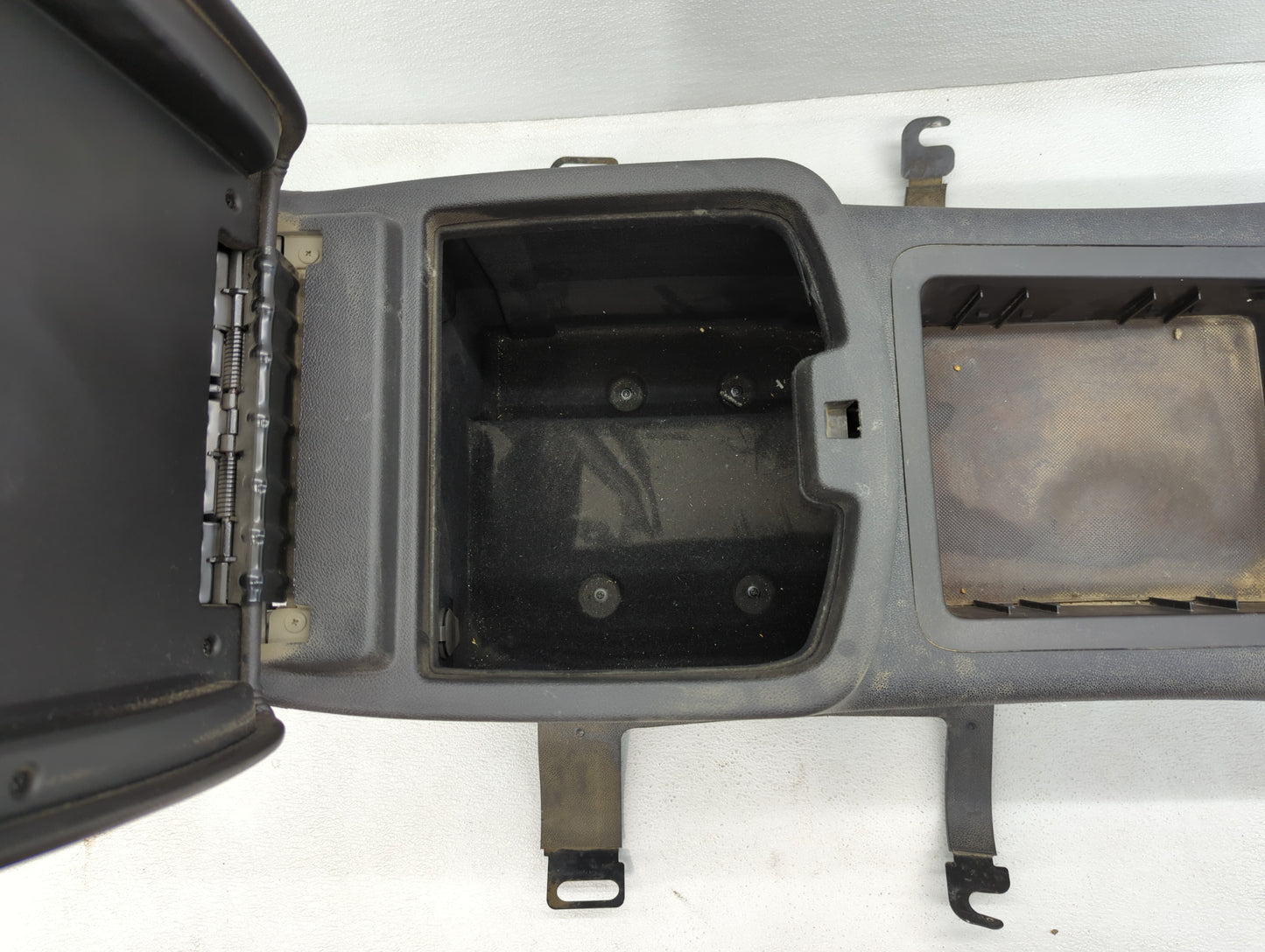 2009 Chevrolet Suburban 1500 Overhead Roof Console Interior Dome Light - Oemusedautoparts1.com