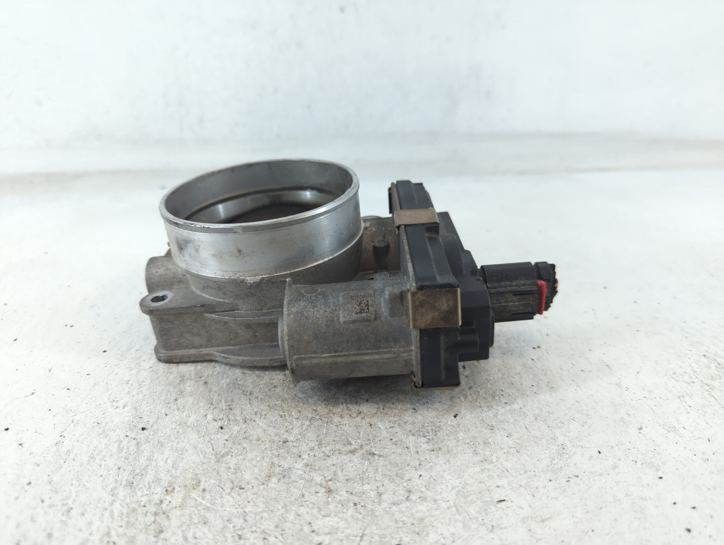 2014 Chevrolet Suburban 1500 Throttle Body P/N:12617792 Fits Fits 2015 2016 2017 2018 2019 2020 2021 2022 OEM Used Auto Part