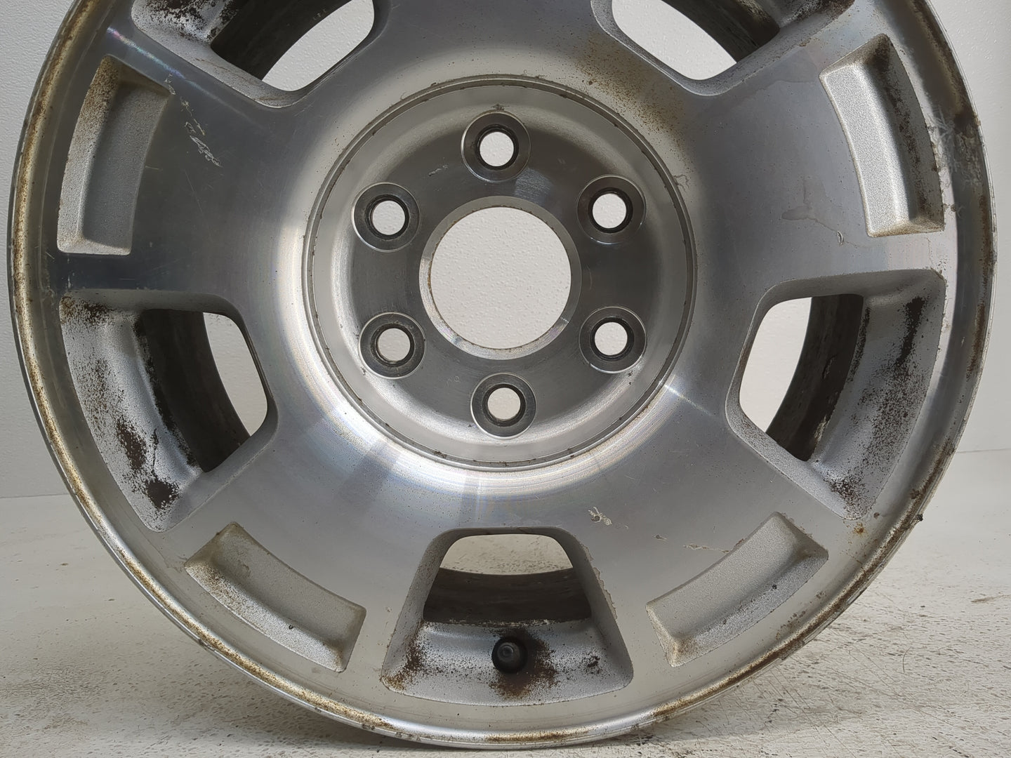 2007-2014 Chevrolet Tahoe Oem Wheel Rim 1145991 - Oemusedautoparts1.com