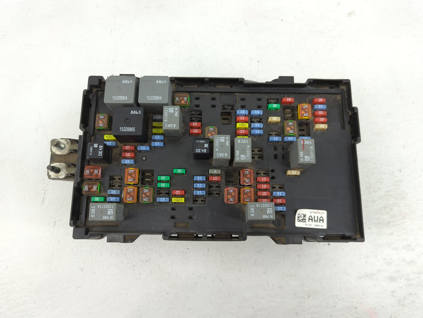 2010-2014 Chevrolet Tahoe Fusebox Fuse Box Panel Relay Module P/N:22798215 Fits Fits 2010 2011 2012 2013 2014 OEM Used Auto 