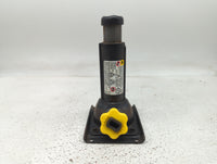 2014 Chevrolet Tahoe Spare Scissor Car Jack - Oemusedautoparts1.com