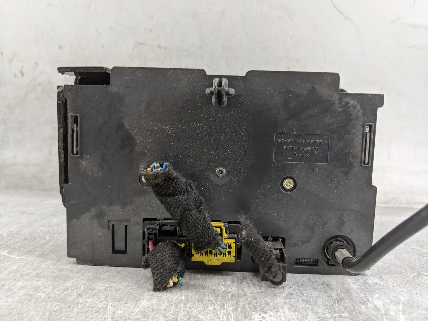 2007-2014 Chevrolet Tahoe Radio AM FM Cd Player Receiver Replacement P/N:20934593 28256335 Fits OEM Used Auto Parts - Oemuse
