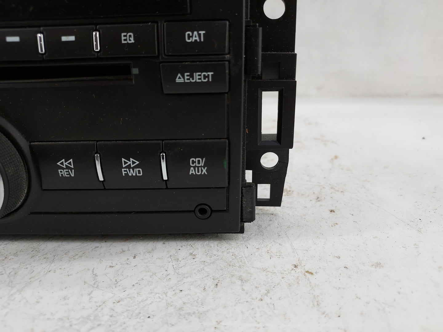 2010-2014 Chevrolet Tahoe Radio AM FM Cd Player Receiver Replacement P/N:20934593 28256335 Fits OEM Used Auto Parts - Oemuse