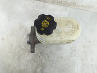 2009-2014 Chevrolet Tahoe Brake Master Cylinder 1496580 - Oemusedautoparts1.com