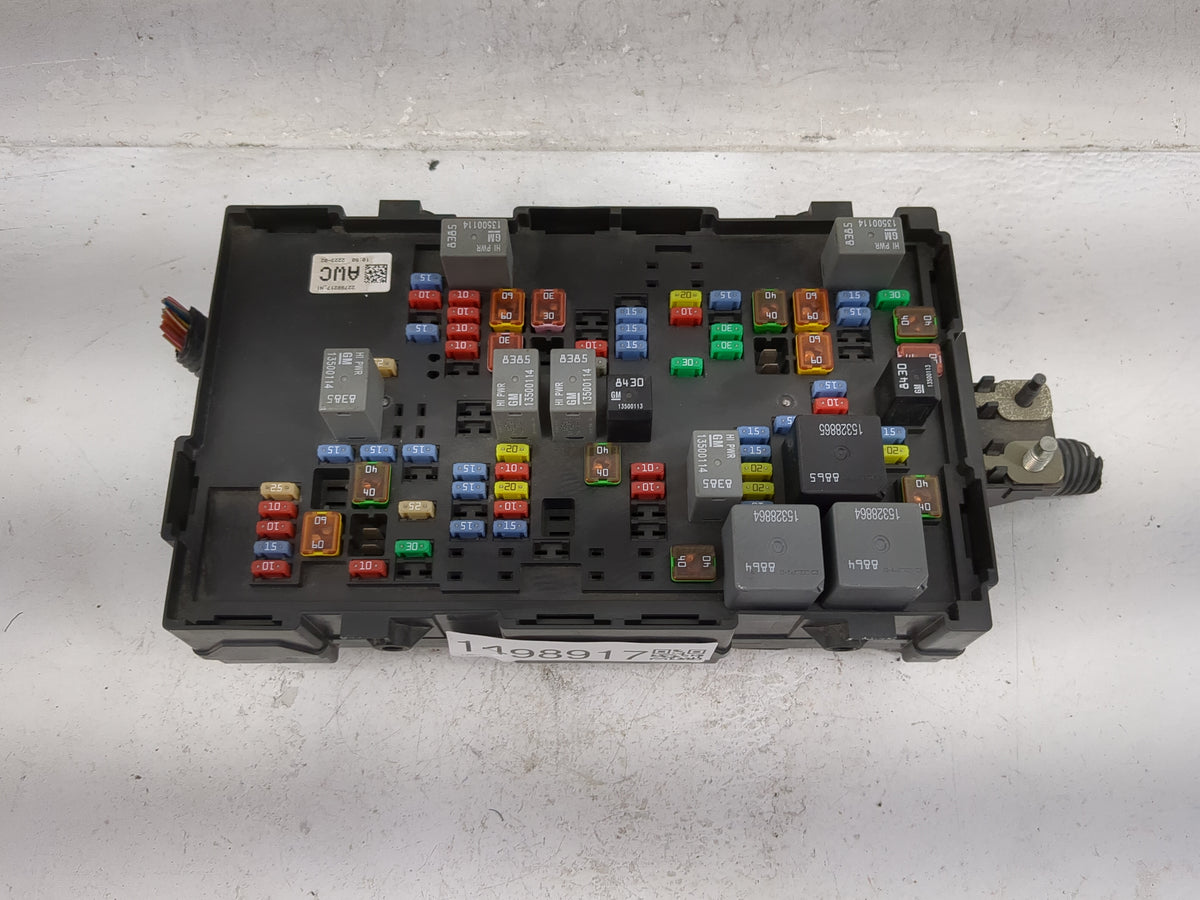 2010-2014 Chevrolet Tahoe Fusebox Fuse Box Panel Relay Module P/N:22798217 Fits Fits 2010 2011 2012 2013 2014 OEM Used Auto 