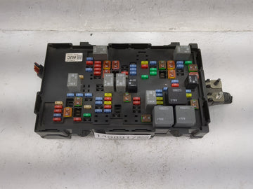 2010-2014 Chevrolet Tahoe Fusebox Fuse Box Panel Relay Module P/N:22798217 Fits Fits 2010 2011 2012 2013 2014 OEM Used Auto 
