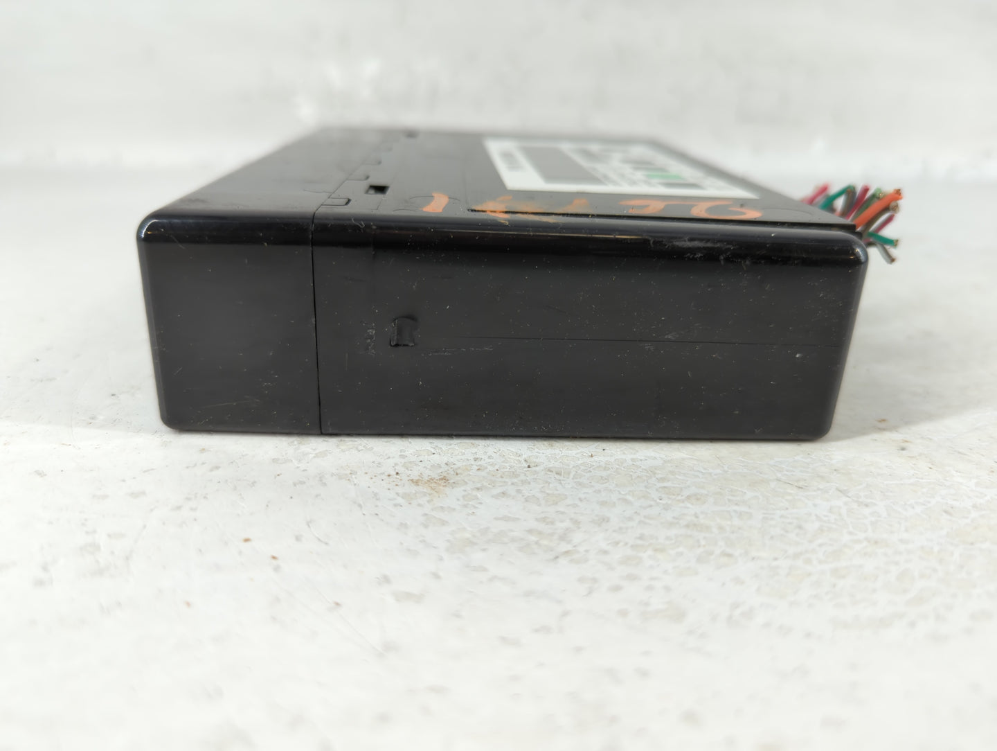 2012-2014 Chevrolet Tahoe Body Control Module Bcm Inner Cabin Fuse Box - Oemusedautoparts1.com