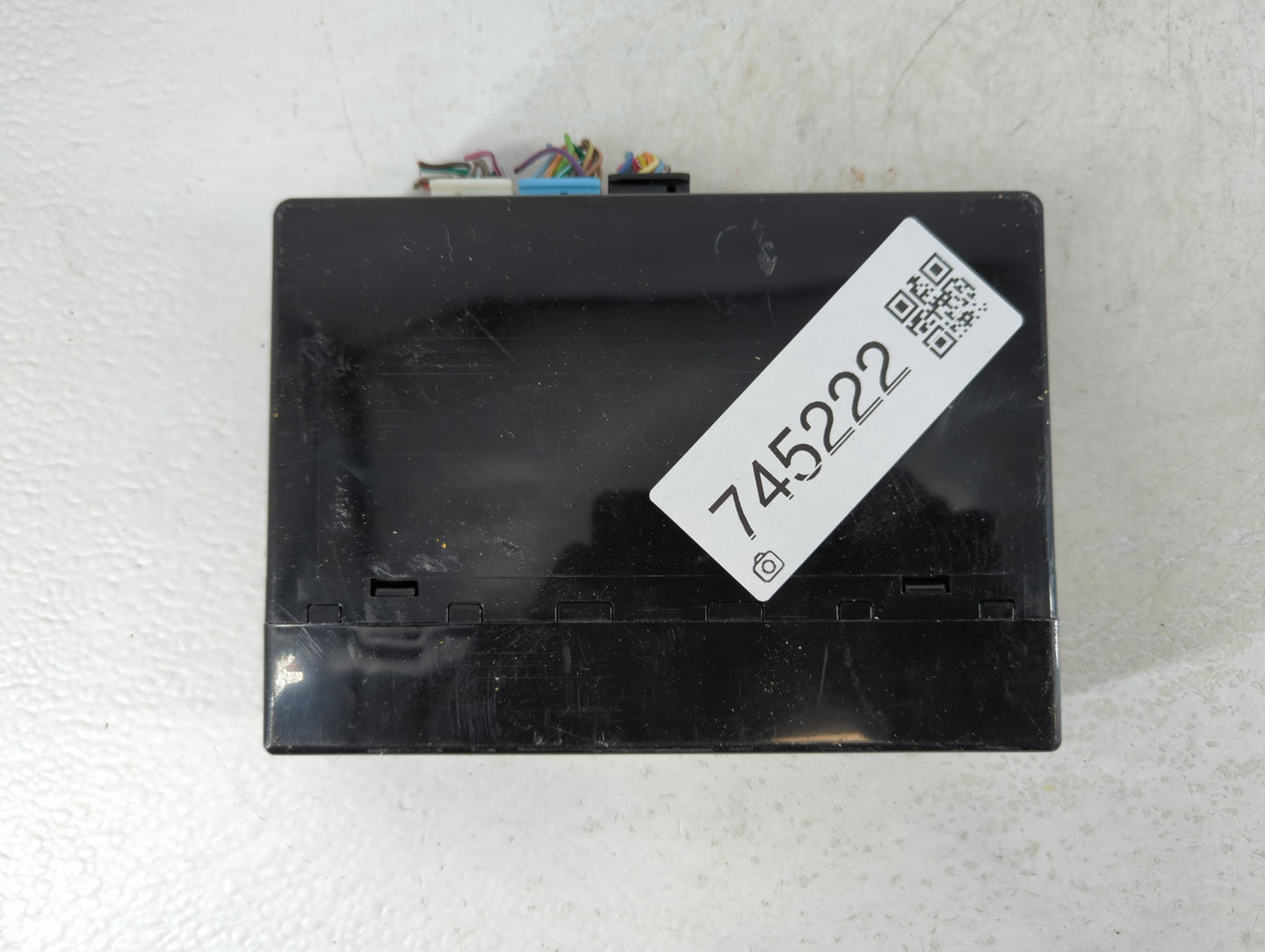 2012-2014 Chevrolet Tahoe Body Control Module Bcm Inner Cabin Fuse Box - Oemusedautoparts1.com