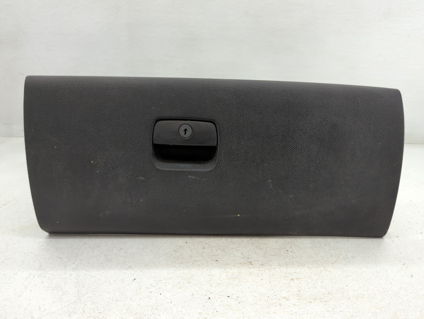 2014 Chevrolet Tahoe Passenger Glove Box Door Storage Compartment Ebony - Oemusedautoparts1.com