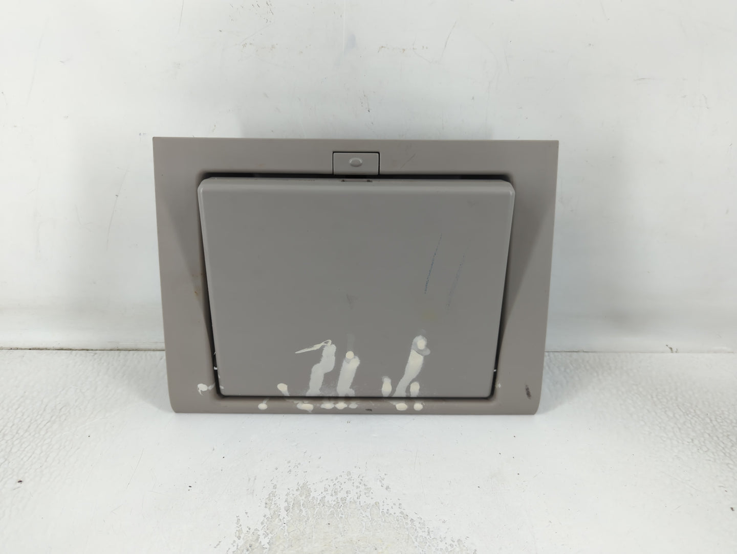 2012-2014 Chevrolet Tahoe Overhead Roof Console 802241 - Oemusedautoparts1.com