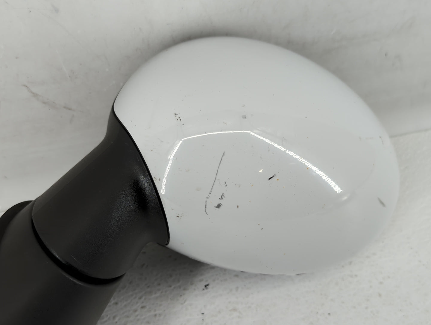 2014 Chevrolet Townsman Driver Side View Mirror - Left Door Mirror OEM Used - Oemusedautoparts1.com