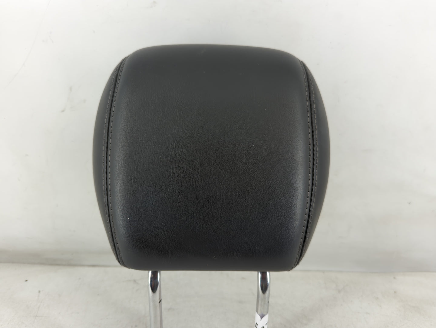 2014 Chevrolet Traverse Headrest Head Rest Front Driver Passenger Seat Fits OEM Used Auto Parts - Oemusedautoparts1.com