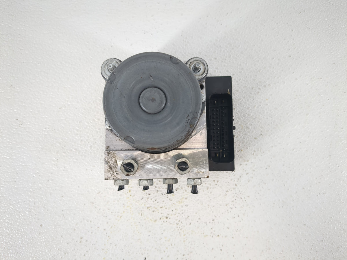 2017 Chevrolet Traverse Anti-Lock Brake ABS Pump Module Actuator OEM P/N:3247U Fits Fits 2012 2013 2014 2015 2016 OEM Used A