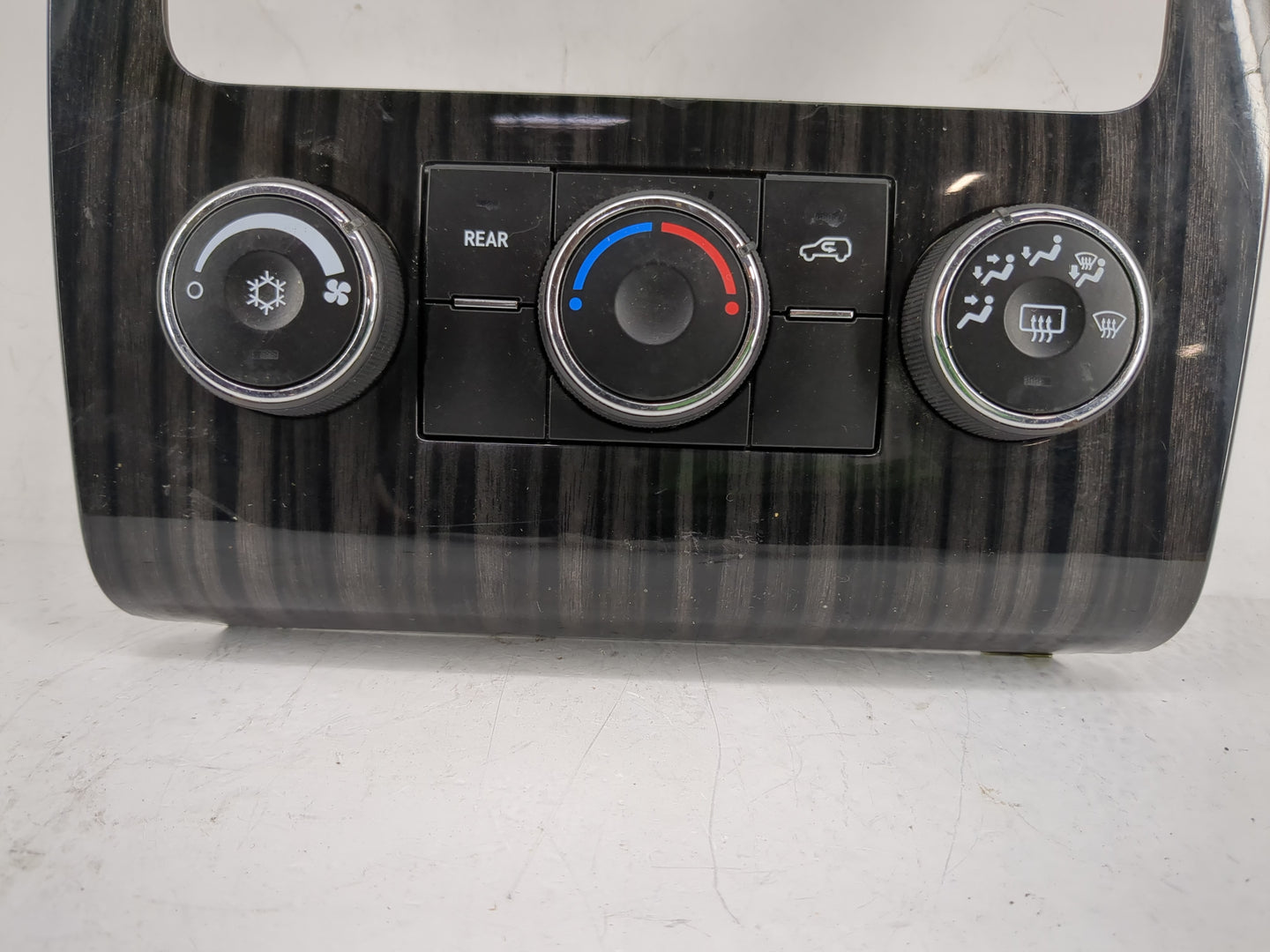 2013-2017 Chevrolet Traverse Climate Control Module Temperature AC/Heater Replacement P/N:22969802 Fits OEM Used Auto Parts 