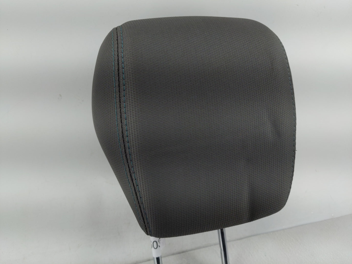 2014 Chevrolet Traverse Headrest Head Rest Rear Seat Fits OEM Used Auto Parts - Oemusedautoparts1.com