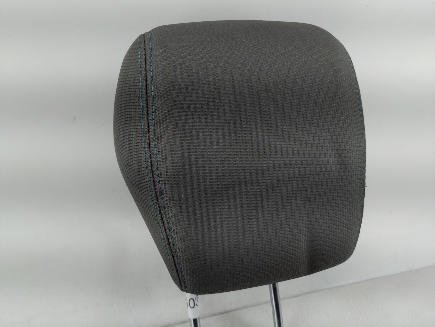2014 Chevrolet Traverse Headrest Head Rest Rear Seat Fits OEM Used Auto Parts - Oemusedautoparts1.com