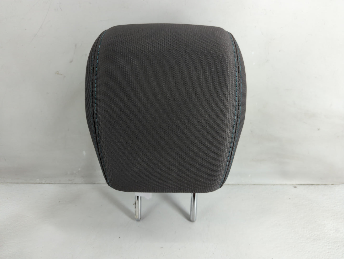 2014 Chevrolet Traverse Headrest Head Rest Front Driver Passenger Seat Fits OEM Used Auto Parts - Oemusedautoparts1.com
