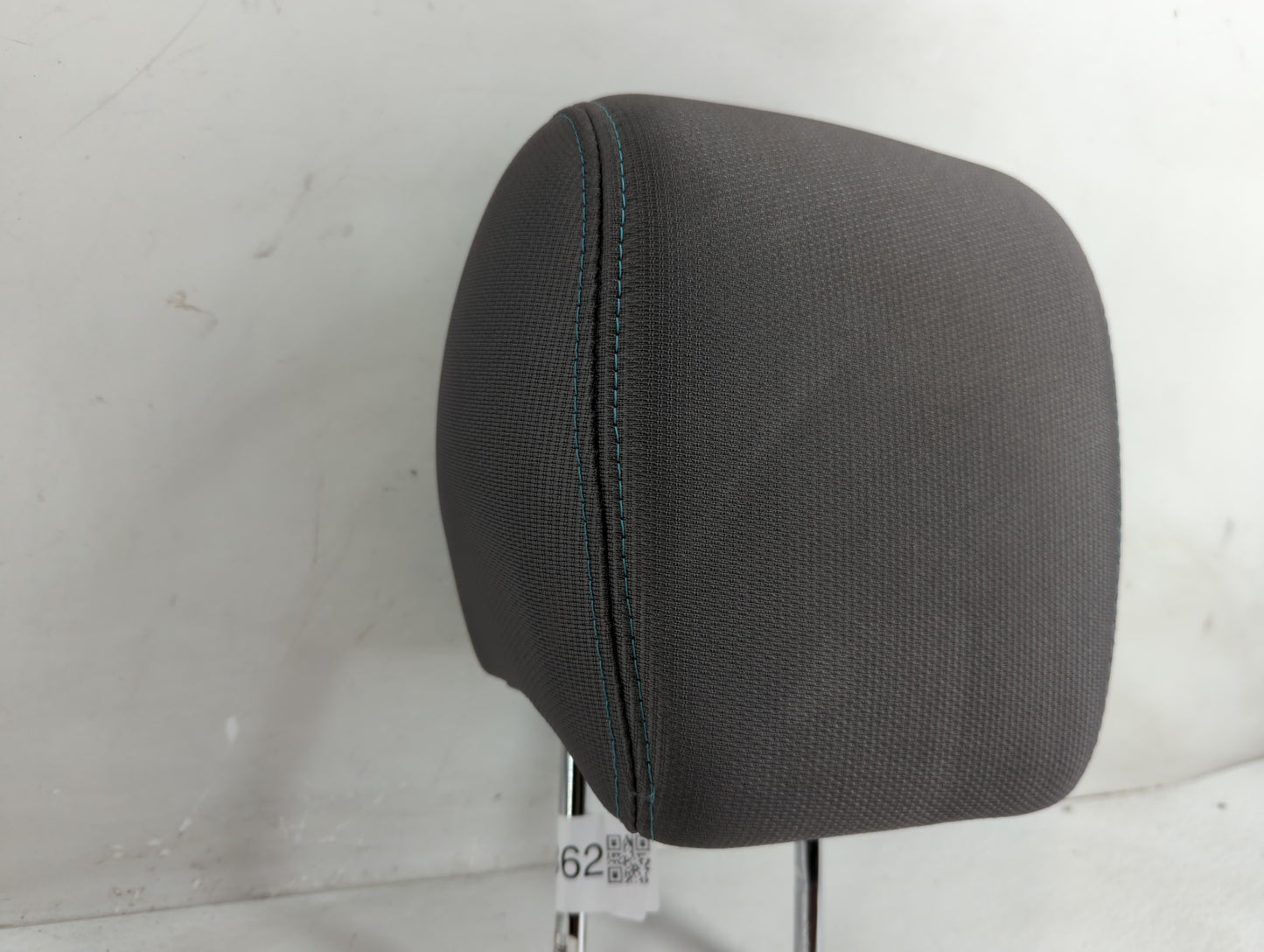 2014 Chevrolet Traverse Headrest Head Rest Front Driver Passenger Seat Fits OEM Used Auto Parts - Oemusedautoparts1.com