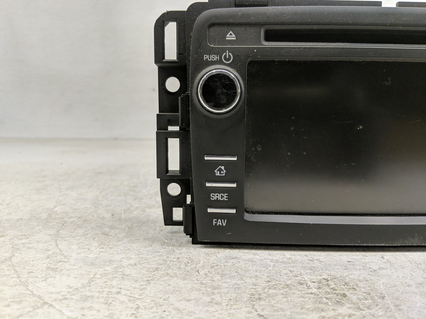 2013-2014 Chevrolet Traverse Radio AM FM Cd Player Receiver Replacement P/N:23441389 Fits Fits 2013 2014 OEM Used Auto Parts
