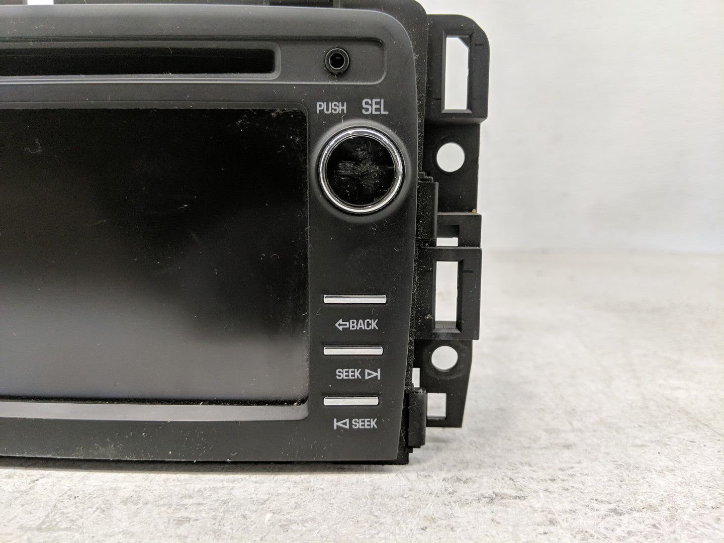 2013-2014 Chevrolet Traverse Radio AM FM Cd Player Receiver Replacement P/N:23441389 Fits Fits 2013 2014 OEM Used Auto Parts