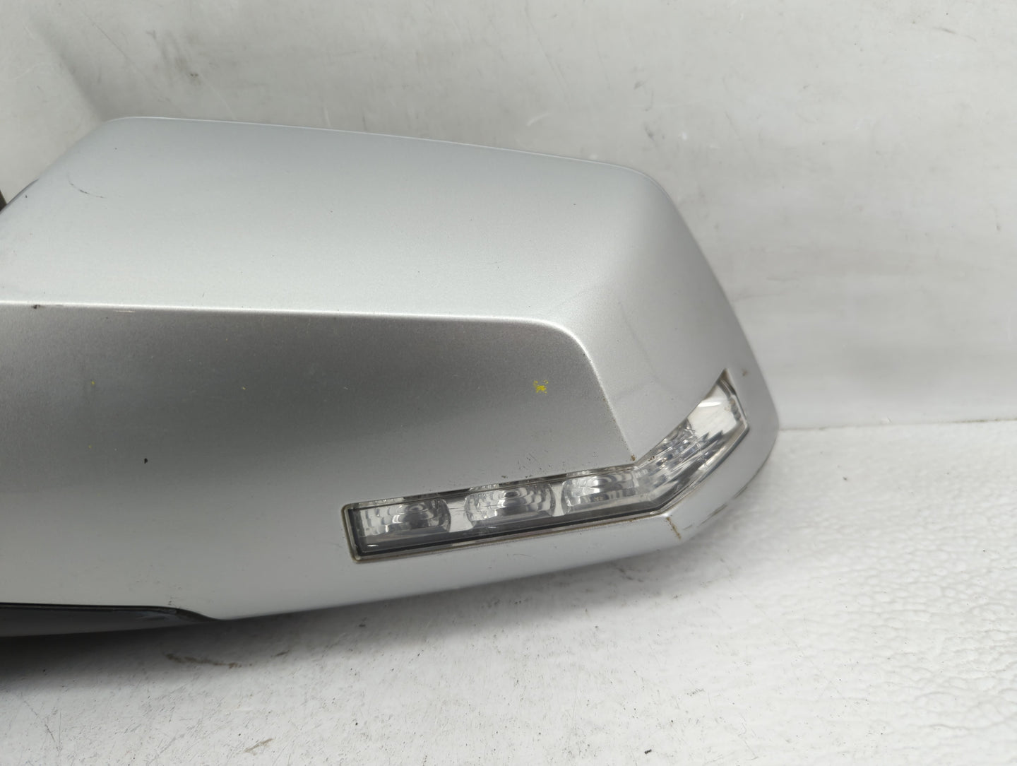 2015-2017 Chevrolet Traverse Driver Side View Mirror - Left Door Mirror OEM Used - Oemusedautoparts1.com