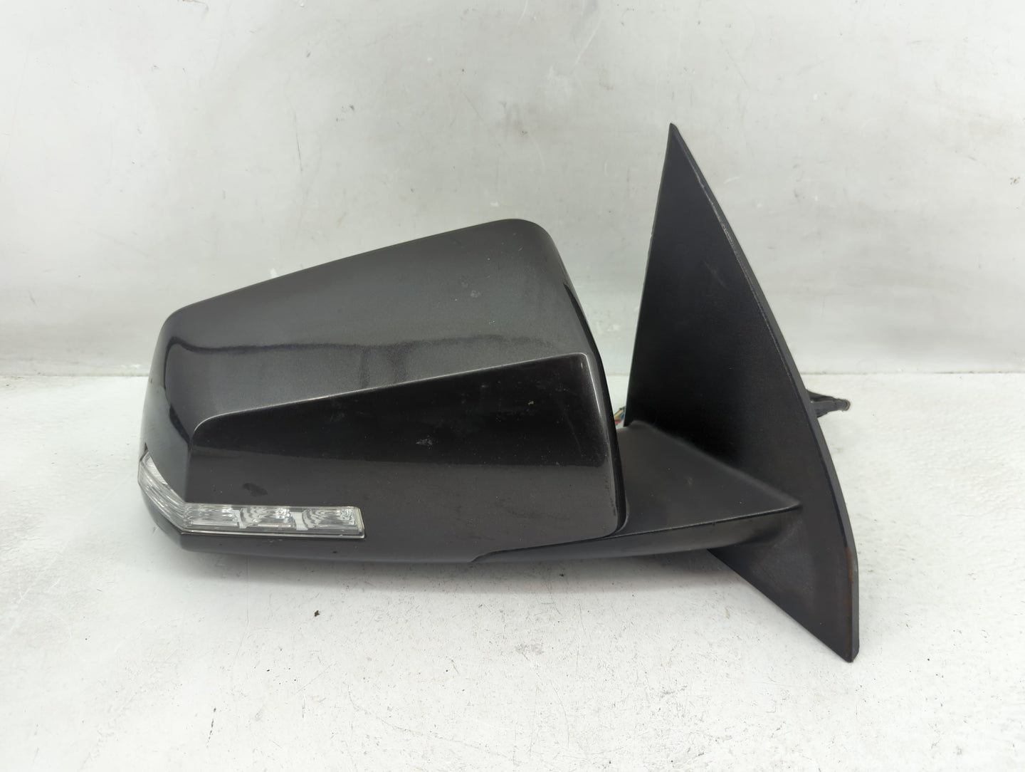 2014 Chevrolet Traverse Passenger Side View Mirror - Right Door Mirror OEM Used - Oemusedautoparts1.com