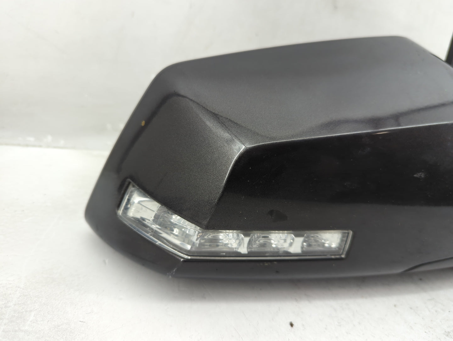 2014 Chevrolet Traverse Passenger Side View Mirror - Right Door Mirror OEM Used - Oemusedautoparts1.com