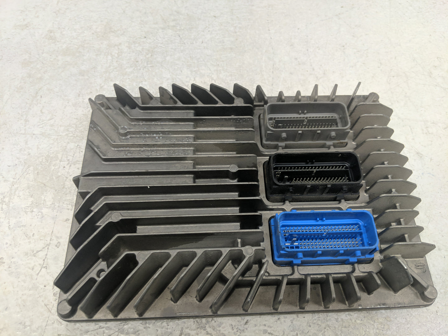 2013-2016 Chevrolet Traverse PCM Engine Control Computer ECU ECM PCU OEM P/N:12657776 Fits Fits 2013 2014 2015 2016 OEM Used