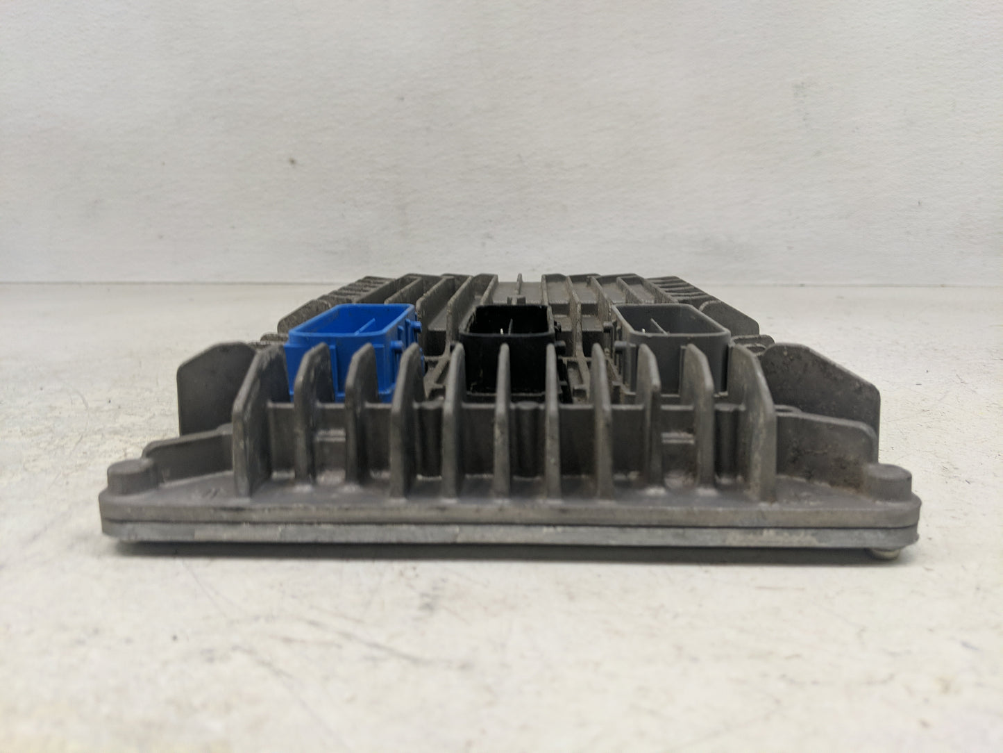 2013-2016 Chevrolet Traverse PCM Engine Control Computer ECU ECM PCU OEM P/N:12657776 Fits Fits 2013 2014 2015 2016 OEM Used