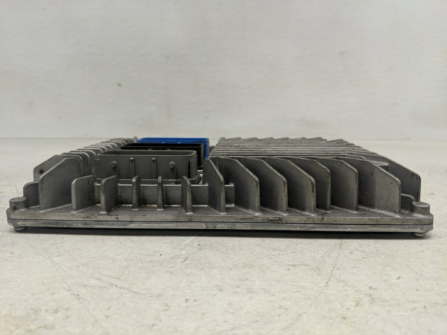2013-2016 Chevrolet Traverse PCM Engine Control Computer ECU ECM PCU OEM P/N:12657776 Fits Fits 2013 2014 2015 2016 OEM Used