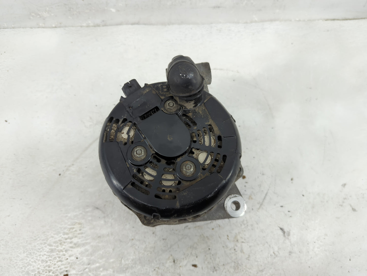 2013-2017 Chevrolet Traverse Alternator Replacement Generator Charging Assembly Engine OEM P/N:23279588 Fits OEM Used Auto P