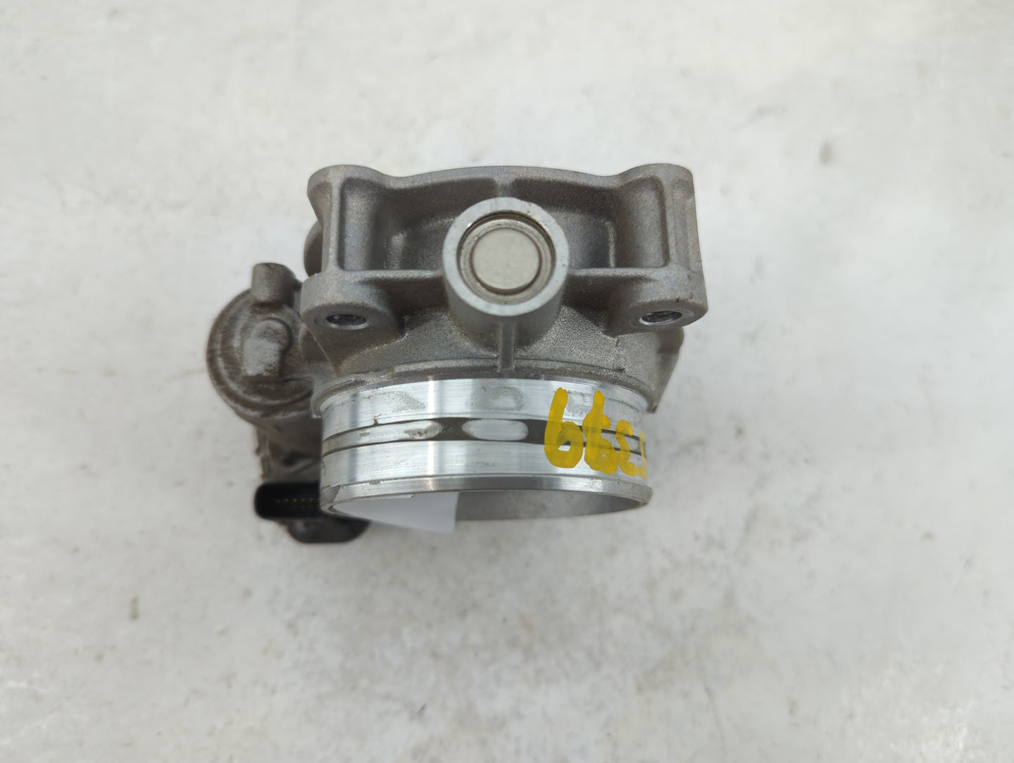 2017-2022 Chevrolet Traverse Throttle Body P/N:12670981AA Fits Fits 2012 2013 2014 2015 2016 2017 2018 2019 2020 2021 2022 O