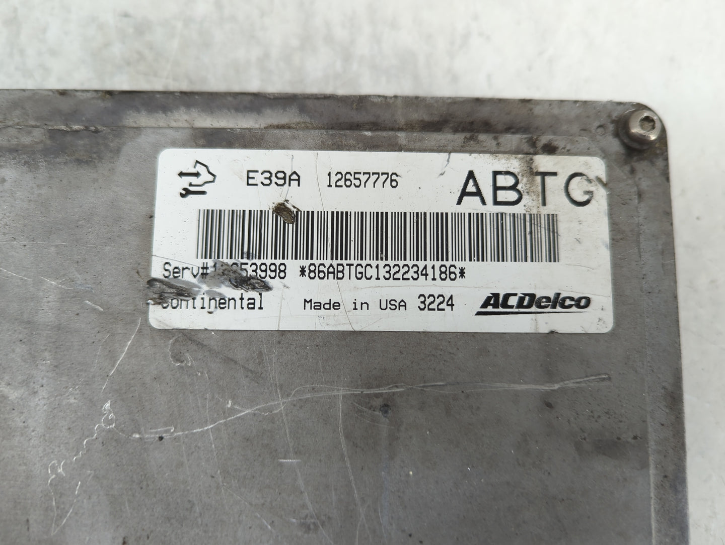 2013-2017 Chevrolet Traverse Alternator Replacement Generator Charging Assembly Engine OEM P/N:12657776 Fits OEM Used Auto P