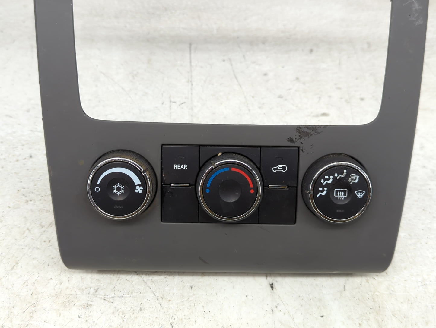 2013-2017 Chevrolet Traverse Climate Control Module Temperature AC/Heater Replacement P/N:22969802 Fits OEM Used Auto Parts 