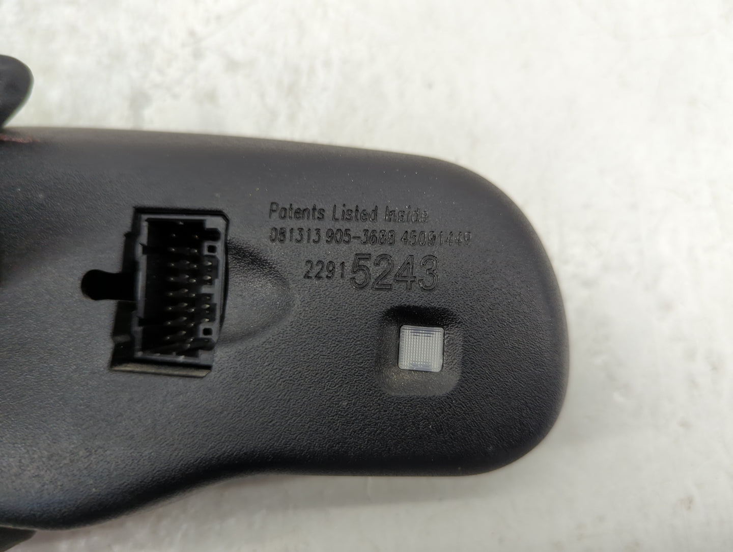 2017 Chevrolet Traverse Interior Rear View Mirror Replacement OEM P/N:22915243 Fits OEM Used Auto Parts - Oemusedautoparts1.