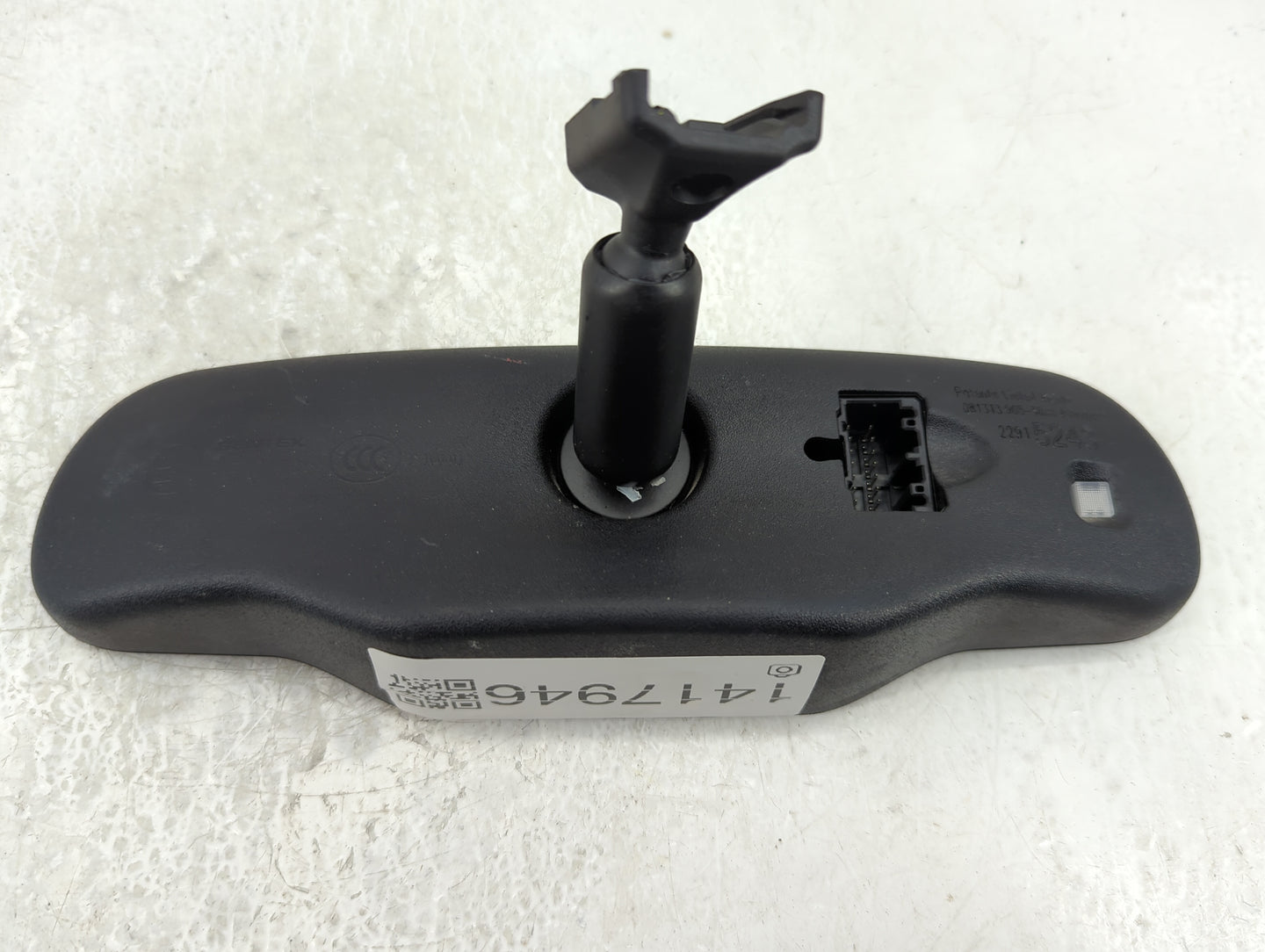 2017 Chevrolet Traverse Interior Rear View Mirror Replacement OEM P/N:22915243 Fits OEM Used Auto Parts - Oemusedautoparts1.