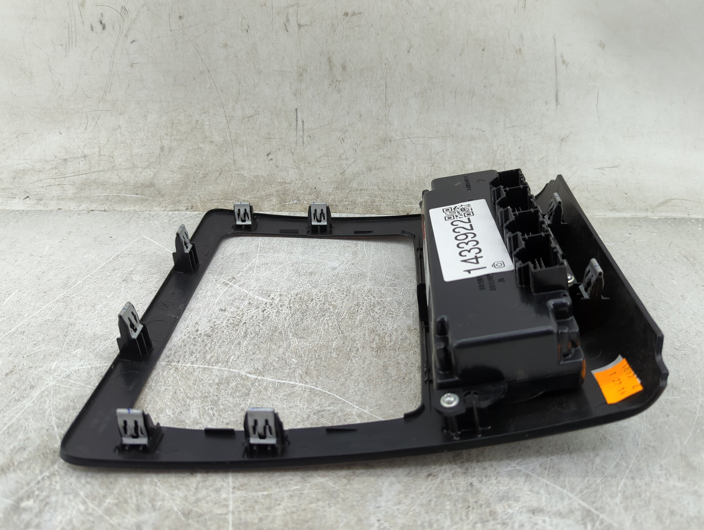 2013-2017 Chevrolet Traverse Climate Control Module Temperature AC/Heater Replacement P/N:3239800000X 1475895O1 Fits OEM Use
