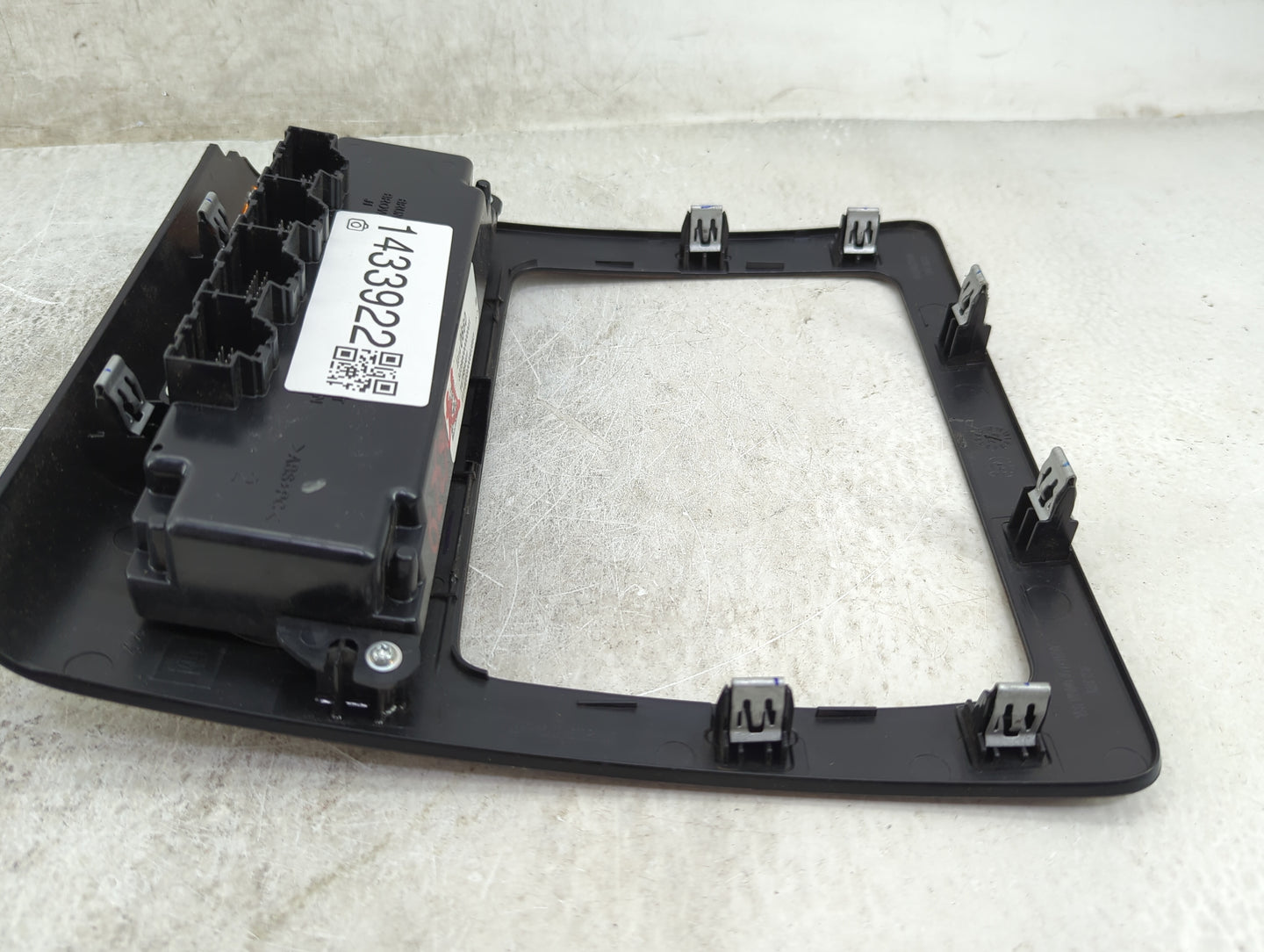 2013-2017 Chevrolet Traverse Climate Control Module Temperature AC/Heater Replacement P/N:3239800000X 1475895O1 Fits OEM Use