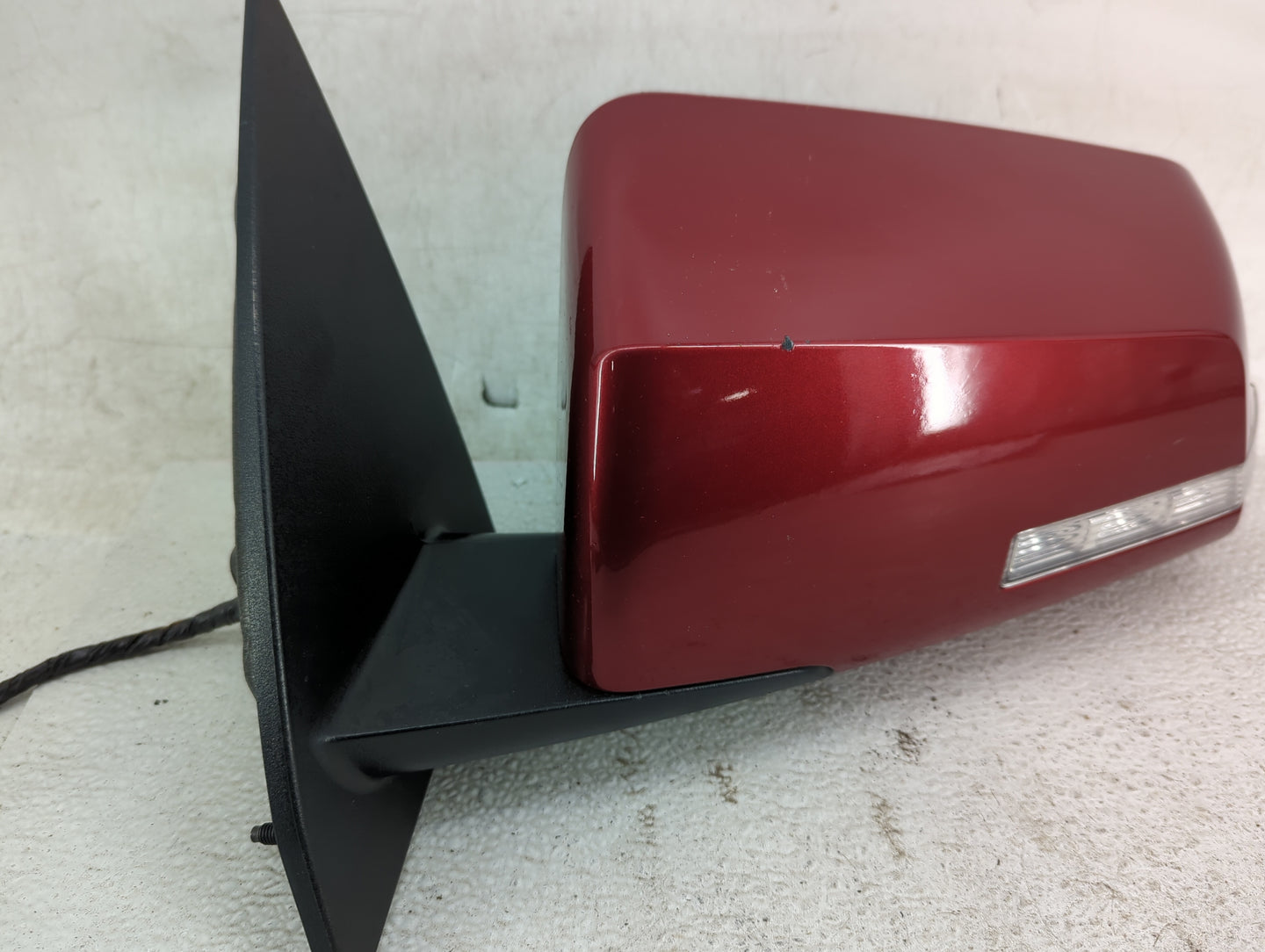 2014 Chevrolet Traverse Driver Side View Mirror - Left Door Mirror OEM Used - Oemusedautoparts1.com